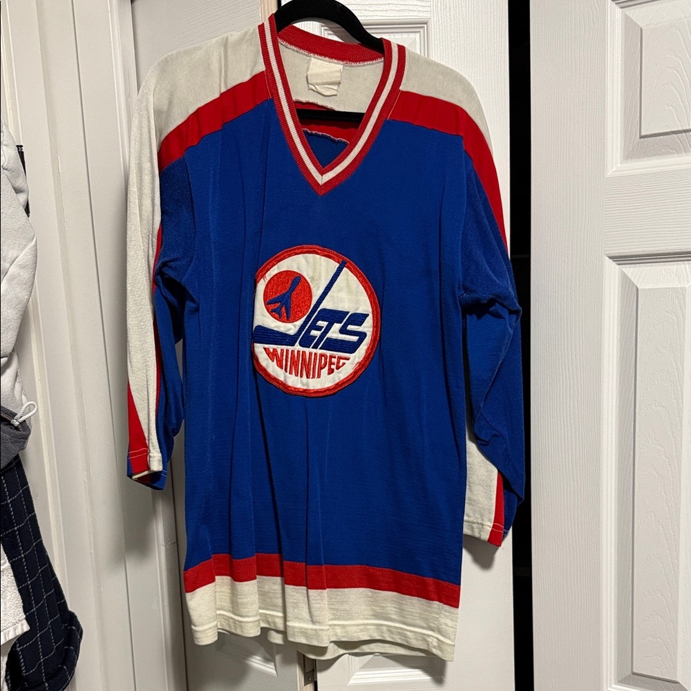 VINTAGE Winnipeg Jets Blue Sweater